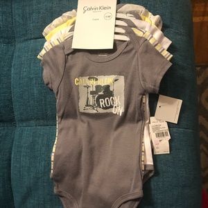Brand New Calvin Klein 5- Pack Layette 6-9 months